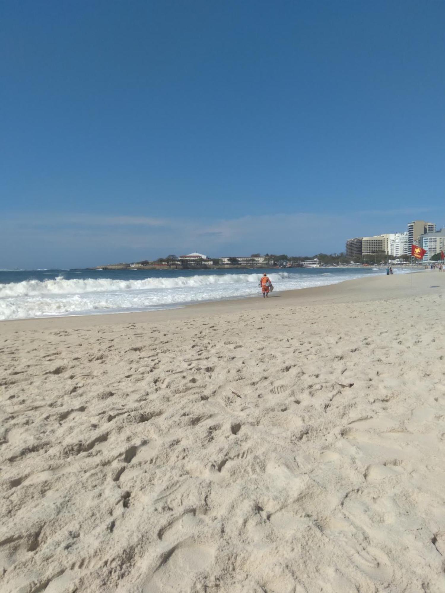 Privativo A Uma Quadra Da De Copacabana *